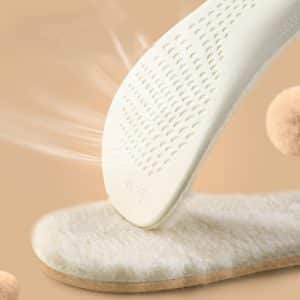 Breathable wool latex thermal insole