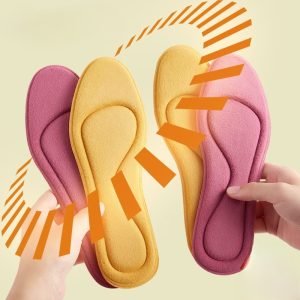 Children's self-heating warm insoles show